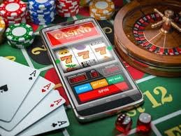 Filipino player registering on bet100 app platform using a mobile phone